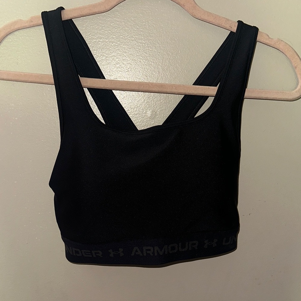 Under Armour Black Cross-Back Padded‎ Sports Bra | Large